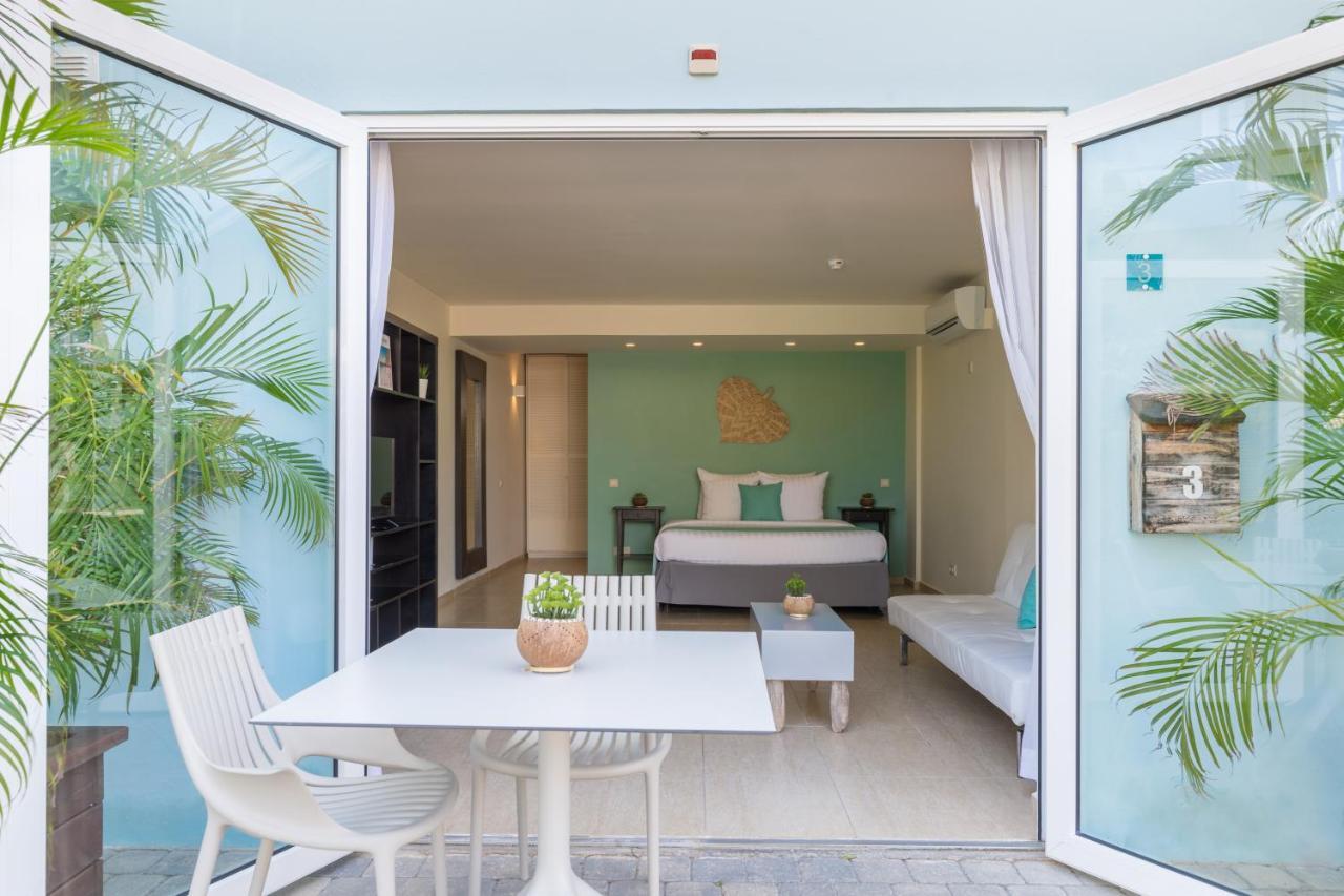 וילמסטאד Dolphin Suites & Wellness Curacao מראה חיצוני תמונה